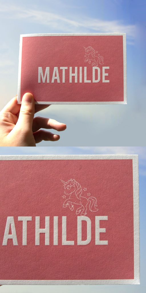 Mathilde kreeg een geboortekaartje met een eenhoorn op de voorkant. Geheel naar wens van de klant ontworpen en gedrukt.